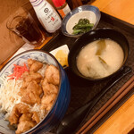 Dontsuki - から揚げ丼！