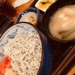 どんつき - しらす丼！