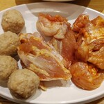 Akakara - 鶏肉3点盛り