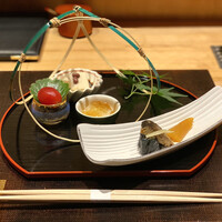 神楽坂 よこ田 - ■八寸
                    ・水無月豆腐、山桃蜜煮、白だつ、数の子、鰊茄子