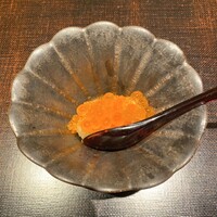 神楽坂 よこ田 - ■凌ぎ
                    ・いくらとトビッコの小丼
