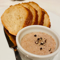 ヌガ - リエット