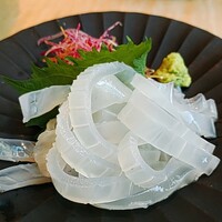 対馬のどぐろとイカ活き造り 博多 魚蔵 都ホテル店 - 