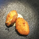 La Brianza - かなわ水産の牡蠣フリット。軽やかな衣とジューシーな牡蠣の身と、自家製タルタルと、で幸せな美味しさ。お代わりしてもっと食べたくなってしまう