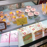 菓子舗 榮太楼 - ショーケース