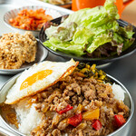 Gapao rice set meal
