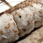 恵比寿　くろいわ - じゃこのご飯をおにぎりに（201211）