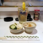 鳥はな   - 豆板醤と醤油でオリジナルのタレをメイク