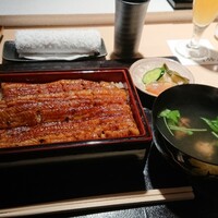 うなぎ時任 - うな重全景