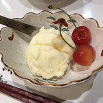 天麩羅 やぎ - 柚子シャーベットとさくらんぼ肉厚ジューシーなさくらんぼで、季節をとっても楽しめました