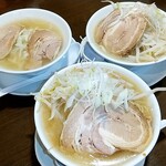 Funamori Ishokuya Iwasawa - ラーメン全種ハーフ