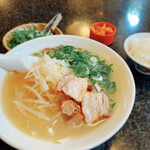 薩摩っ子ラーメン - ラーメン定食ニンニクチョイ