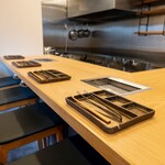 焼肉 牛ノ家 - 7席のカウンター席