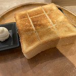 Sowa Ryouriten - 食パン、バター