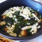 cafe&bar きりかぶ - ゴロゴロお肉のトマトソースパスタ