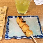 わかば - みたらし団子。80円