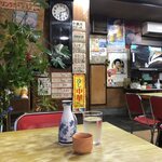 中華料理 しまむら - 日本酒とチェイサー（ひたひたに注がれてます）