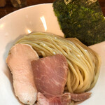 に干し屋 SINCHAN - 超太麺でぷりぷり！2種類のチャーシューがうまい。