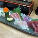 季節料理 藤原 - 刺身盛り合わせ、あおりいか・平目・かんぱち・鯛・秋かつお