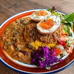 モネノニワ - あいがけスパイスカレー