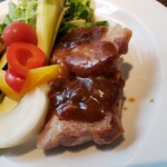 ア ターブル - 豚肉のロースト。