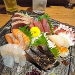 Izakaya Tomozou - 鮮魚7種盛り(2948円)