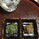 南郷温泉 しゃくなげの湯 - 料理写真:芋焼酎（亀雫）
左　塩こしあぶら　　右　ふきのとう味噌
　　　　　　　　まみこまみこ亭