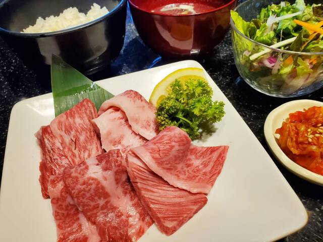 A5仙台牛焼肉食べ放題 肉十八 仙台駅前店 - あおば通（焼肉）の写真