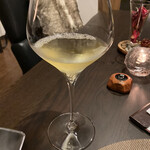 wine & restaurant J8 - 