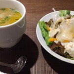炭焼き＆WINE　利三郎 - サラダとスープ