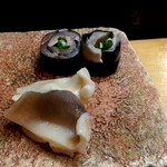 日本橋橘町　都寿司 - 〆鯖の海苔巻、北寄貝