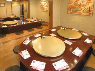 Azuma en - 落ち着いた雰囲気の掘り炬燵個室。6～45名様まで収容可能。