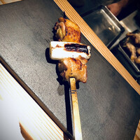 とり茶太郎 - 比内地鶏のネギマ…葱、鶏両方の焼きが絶妙です。