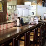 名古屋名物 とんちゃん屋 とん助くん - 古民家風の薄暗い雰囲気