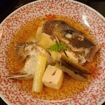 道後湯の宿 さち家 - 媛鯛のかぶと煮。目玉が一番美味しかったです
