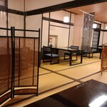 道後湯の宿 さち家 - 部屋からほんの2メートルのところに食堂があり、とても便利です。本日の客は３組でした。