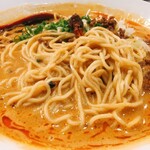 麺屋 愛心 - 海老寿久担々麺　麺拡大