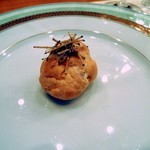 シュマンドール - 秋トリュフの香る小さなシュー