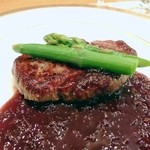 シュマンドール - 牛フィレのシャリアピンステーキ、シュマンドール風