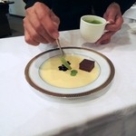 シュマンドール - チョコレートのパヴェ　目の前で描いてくれました。