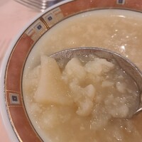 エリオ・ロカンダ・イタリアーナ - 珍しいカリフラワー入り。具がたっぷりで、あっつあつ！