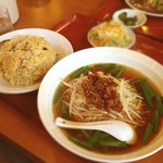 台湾料理　福亭 - 台湾ラーメンとチャーハンセット(^^)