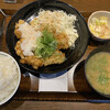 Komefuku Sakaba - 790円の鶏天マウンテンな定食です