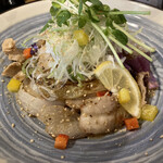 大阪産料理 空 - 豚肉と玉ねぎのレモンソース炒めのアップ
            これもお野菜たっぷり！