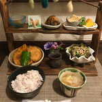 Tsuyoshi No Korokke Hompo - コロッケご飯　1450円