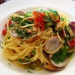 イル・ヴィゴーレ - アサリと小松菜のスパゲッティーニ