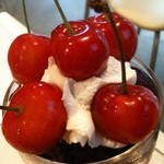 フルーツパーラーフクナガ - チェリーパフェ