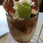 フルーツパーラーフクナガ - いちじくのパフェ