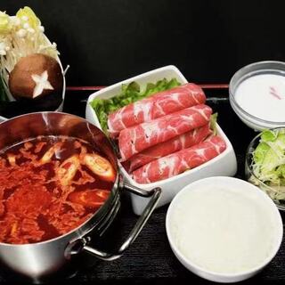 Open for lunch ◎ Enjoy our special Hot pot with a great value set.