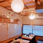 おらが村 - 店舗後ろの別室(半個室)です。10名席のテーブル席です。